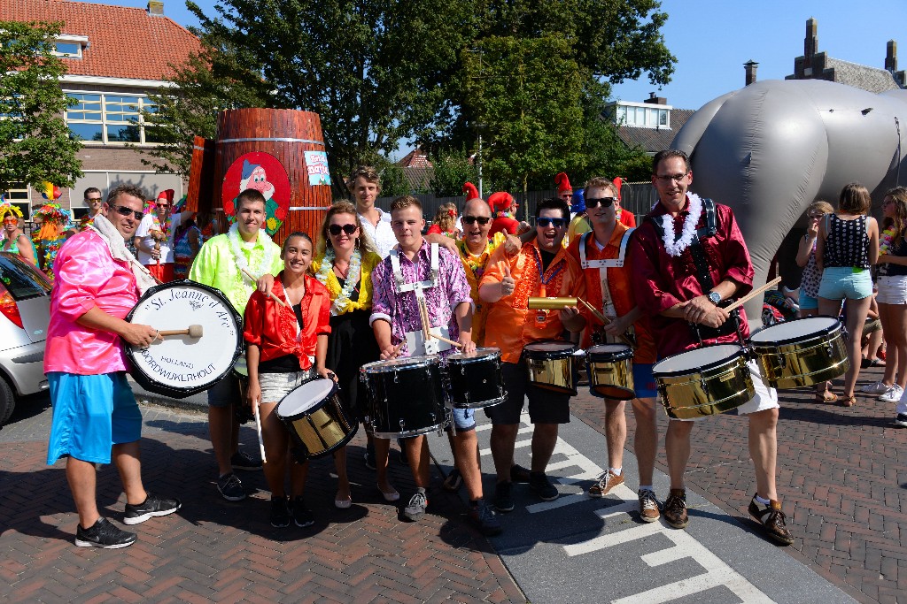 ../Images/Zomercarnaval Noordwijkerhout 012.jpg